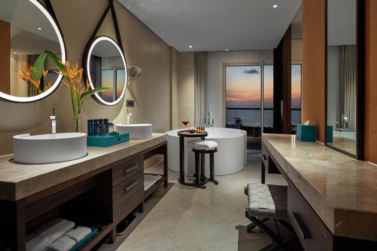 King Suite with Ocean View - Executive Privilege Pass