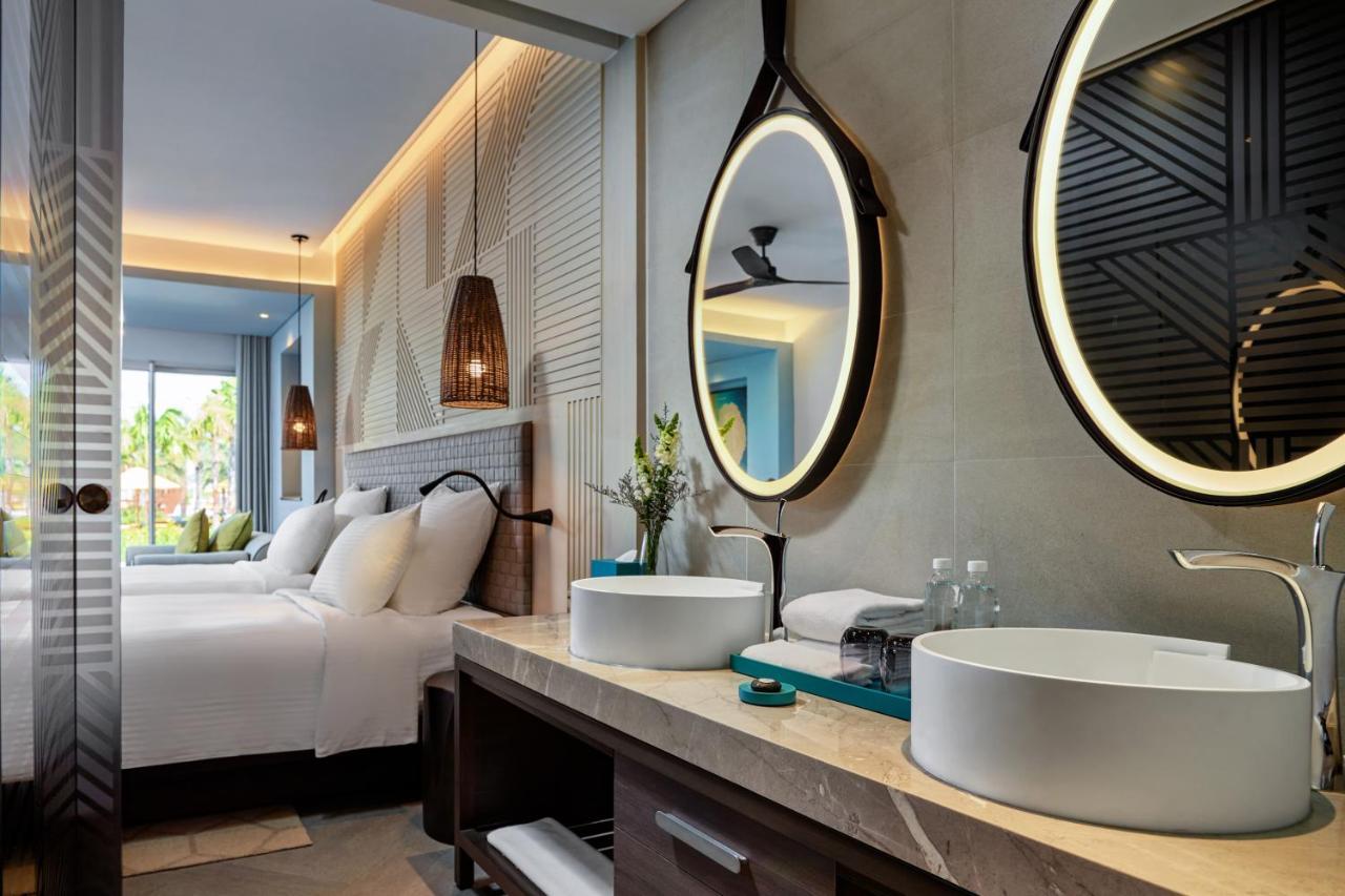 Superior Twin Room with Balcony